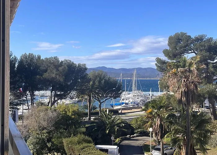 アパート A St-raphael Avec Terrasse Et Parking, A 100m De La - Fr-1-226a-23 *