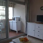 A St-raphael Avec Terrasse Et Parking, A 100m De La - Fr-1-226a-23 Saint-Raphaël