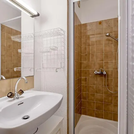 A St-raphael Avec Terrasse Et Parking, A 100m De La - Fr-1-226a-23 *