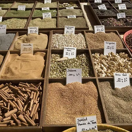 A St-raphael Avec Terrasse Et Parking, A 100m De La - Fr-1-226a-23 Apartman Saint-Raphaël