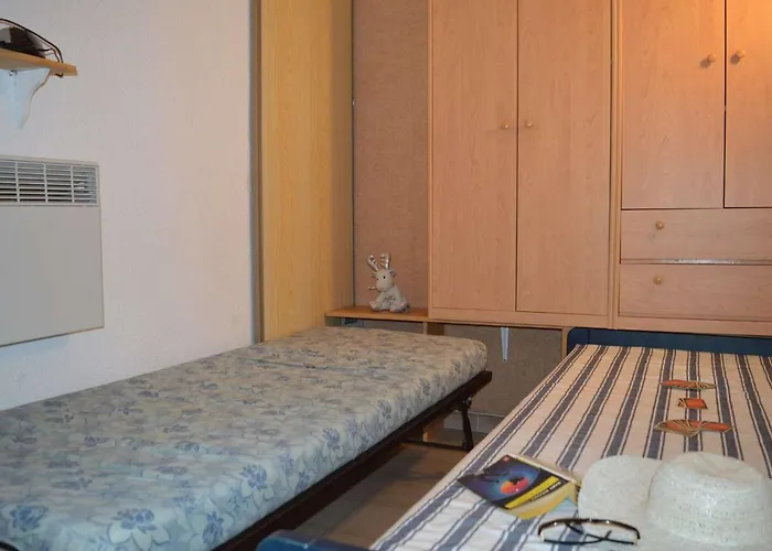 A St-raphael Avec Terrasse Et Parking, A 100m De La - Fr-1-226a-23 Saint-Raphaël